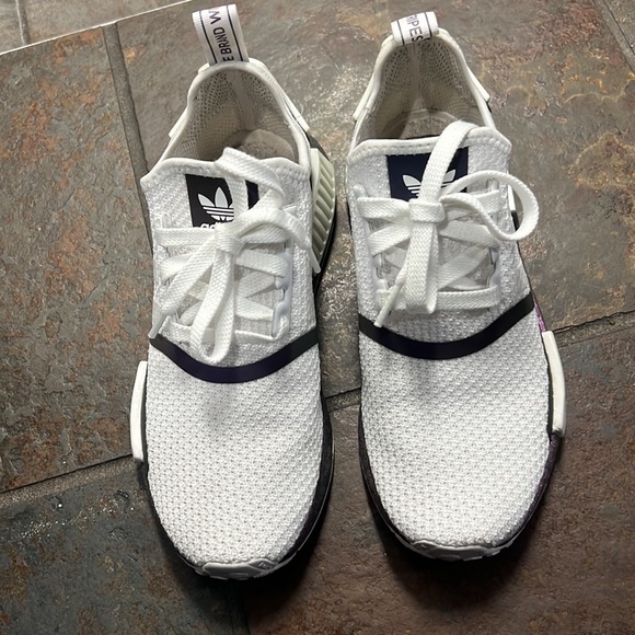 NMD_R1 White Tech Purple Runner - Picture 4 of 7